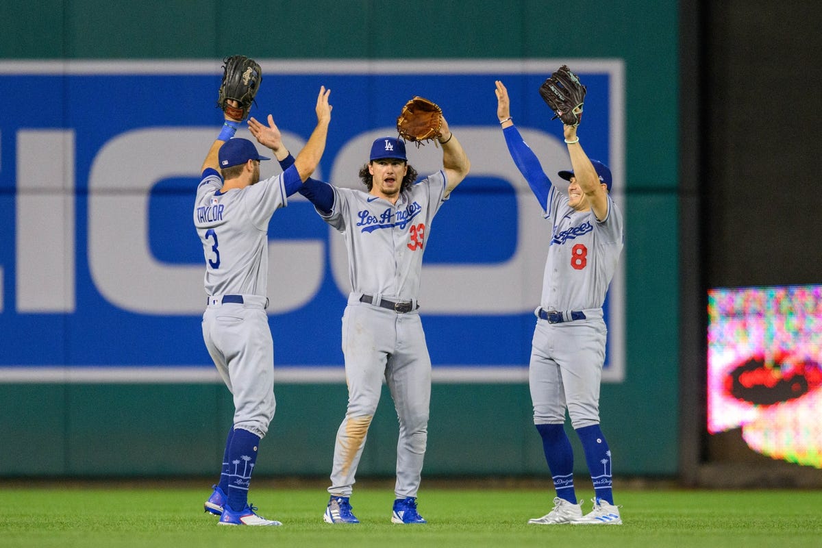 Los Angeles Dodgers vs Washington Nationals in MLB