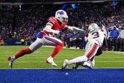 New England Patriots vs Buffalo Bills Prediction 1-5-25 NFL Picks